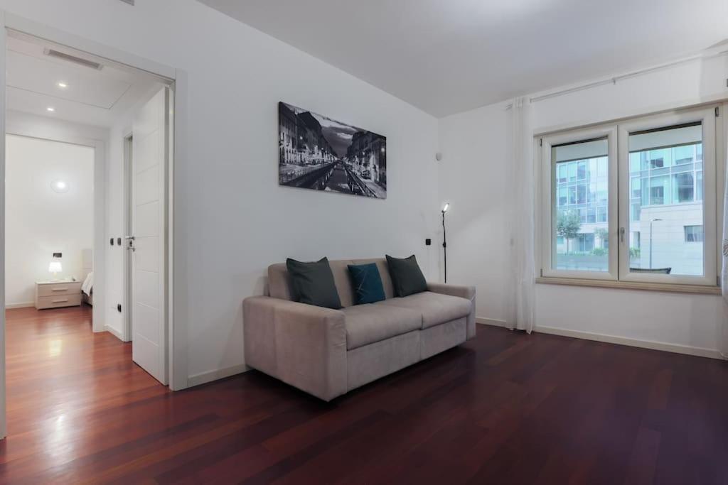 Comfort Suite Milano Centrale With Fast Wifi And Free Netflix Milão Exterior foto