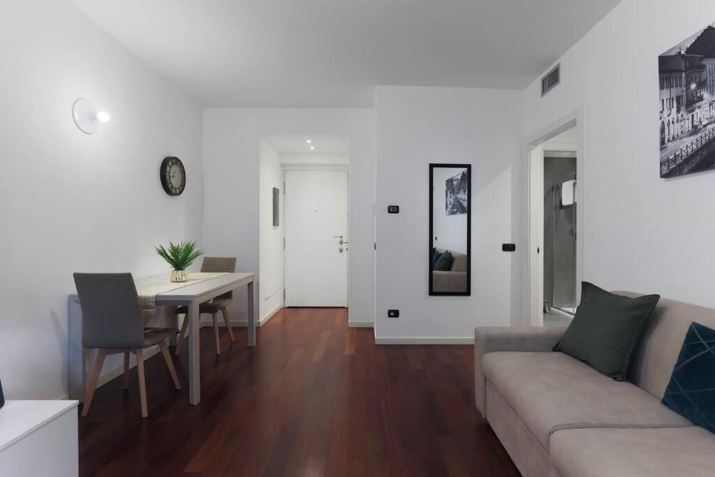 Comfort Suite Milano Centrale With Fast Wifi And Free Netflix Milão Exterior foto