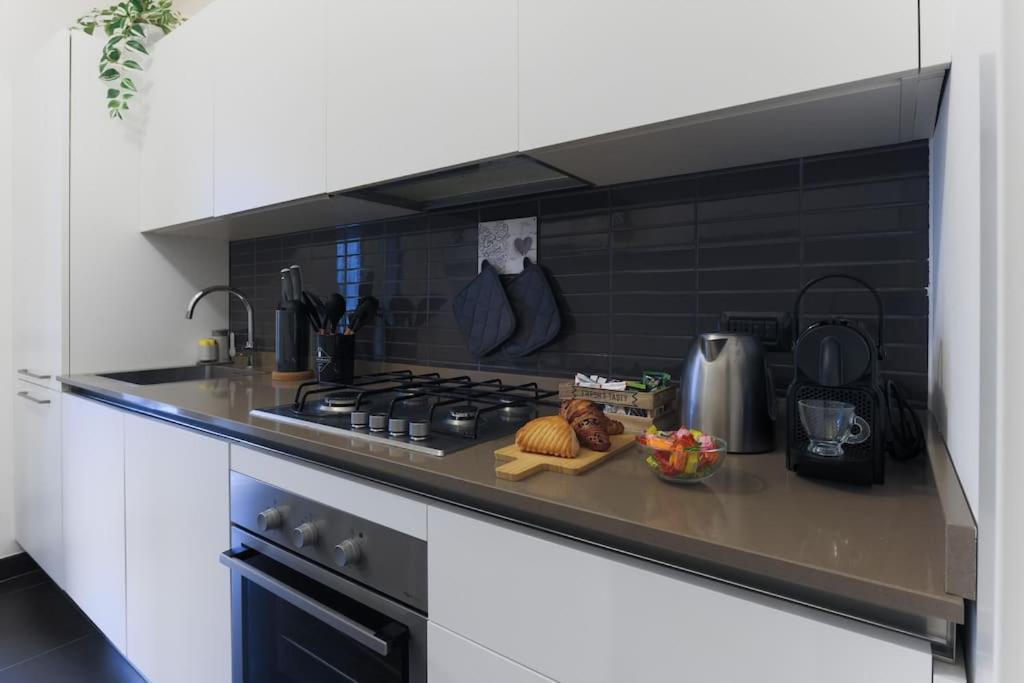 Comfort Suite Milano Centrale With Fast Wifi And Free Netflix Milão Exterior foto